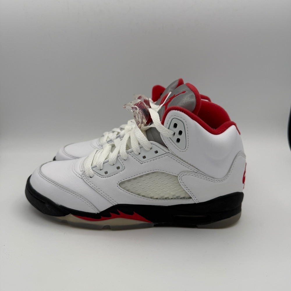 Air Jordan 5 Retro (GS) True White / Fire Red Black Youth Sneakers‎ - Picture 3 of 6